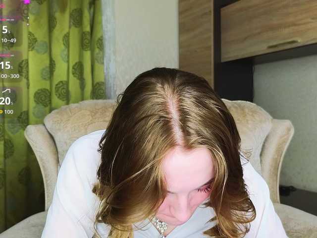 adelina-cowell online