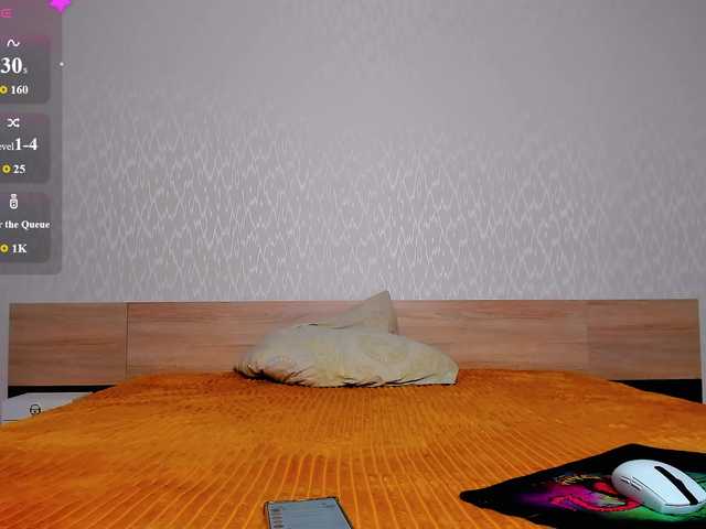 Adelina-Cowell live cam on BongaCams