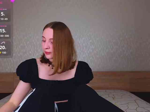Adelina-Cowell webcam
