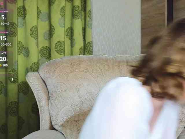 Adelina-Cowell webcam