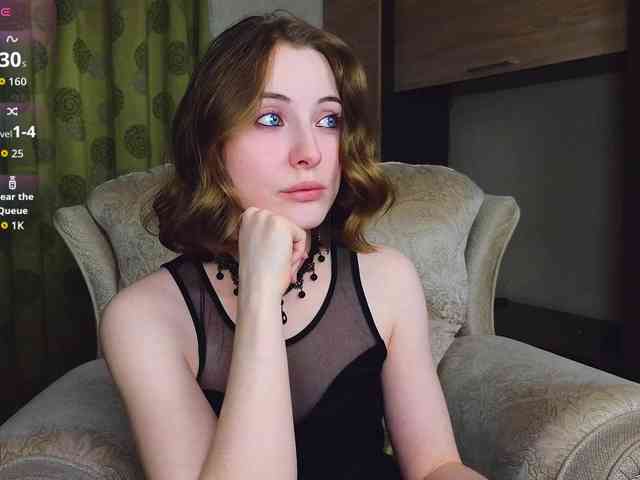Adelina-Cowell webcam