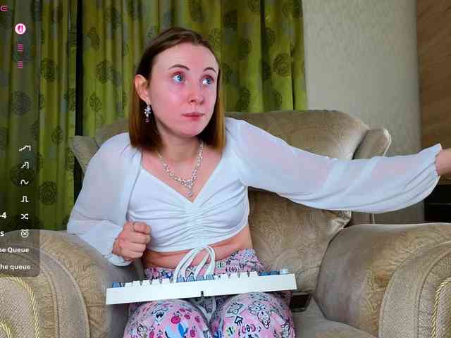 Adelina-Cowell webcam