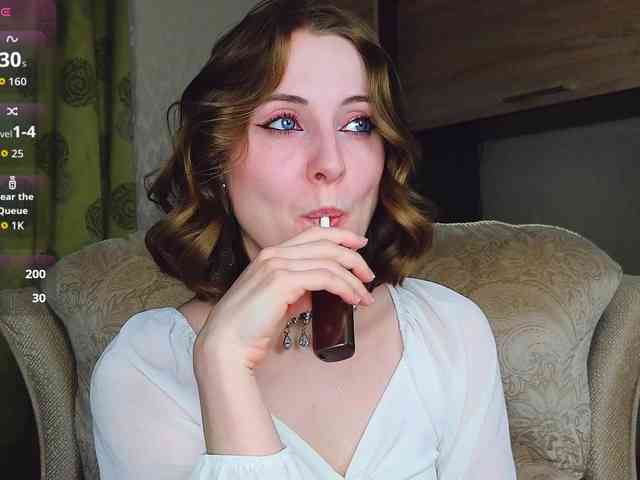 Adelina-Cowell webcam