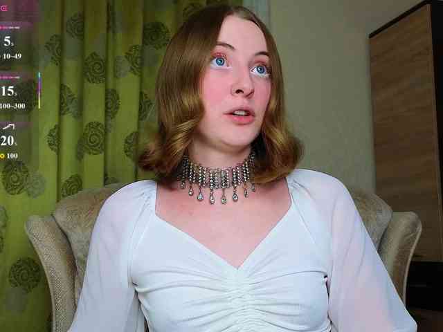 Adelina-Cowell webcam