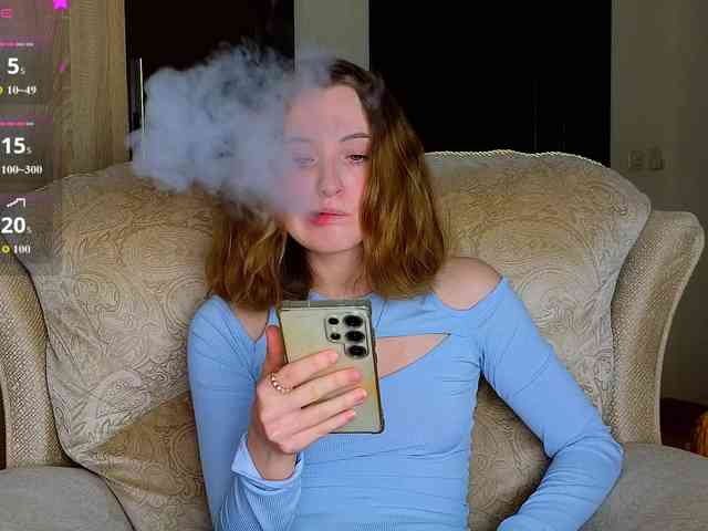 Adelina-Cowell webcam