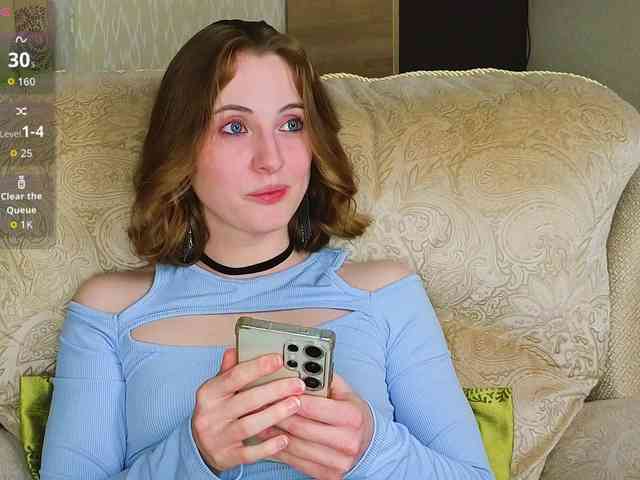 Adelina-Cowell webcam