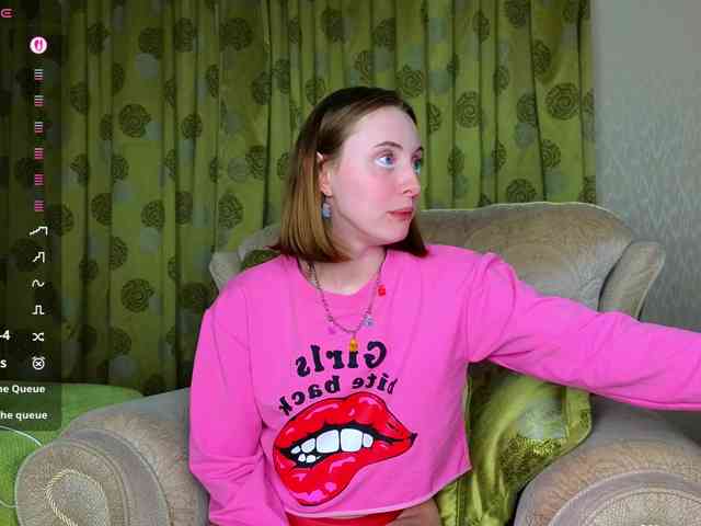 Adelina-Cowell webcam