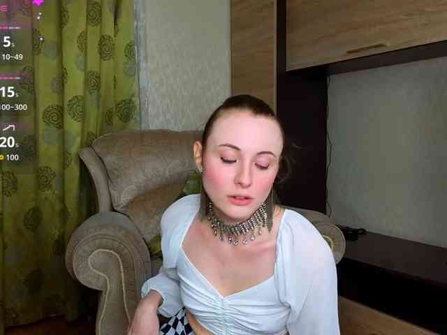 Adelina-Cowell webcam