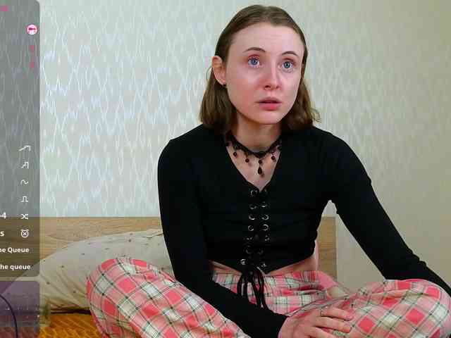 Adelina-Cowell webcam