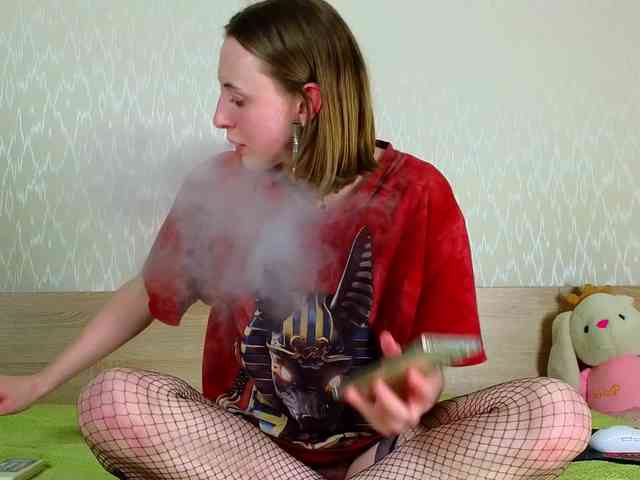 Adelina-Cowell webcam