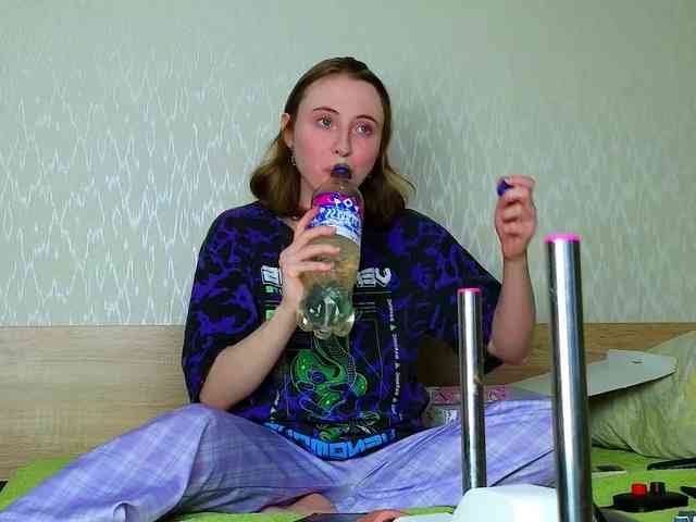 Adelina-Cowell Live Webcam on BongaCams