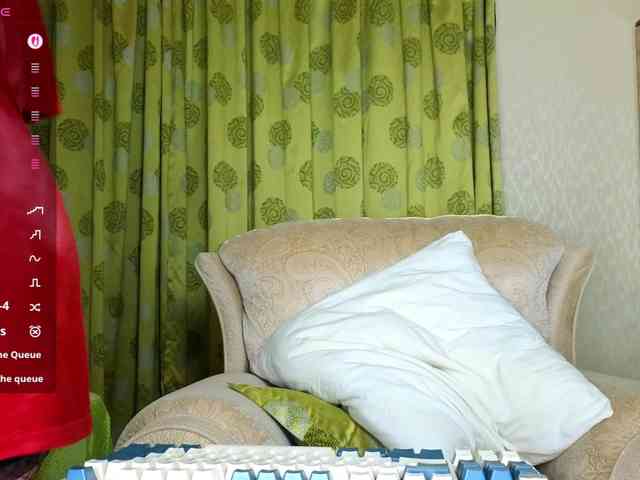 Adelina-Cowell webcam