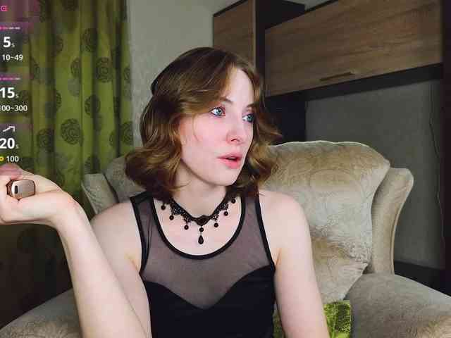 Adelina-Cowell webcam