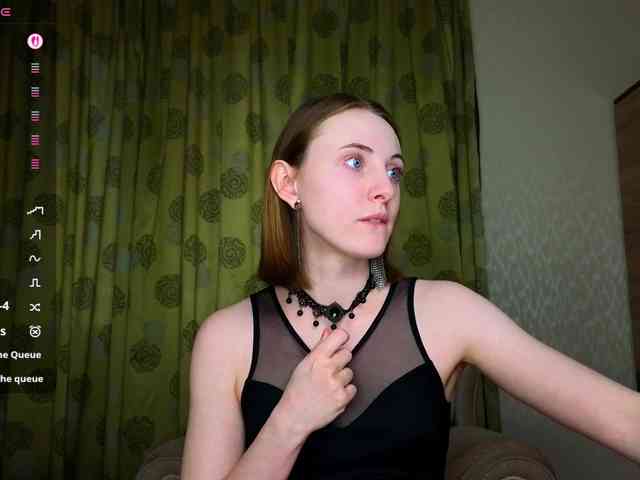 Adelina-Cowell webcam