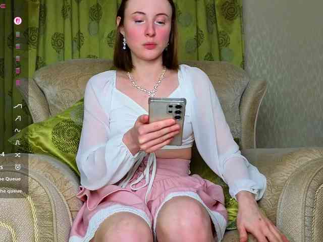 Adelina-Cowell webcam