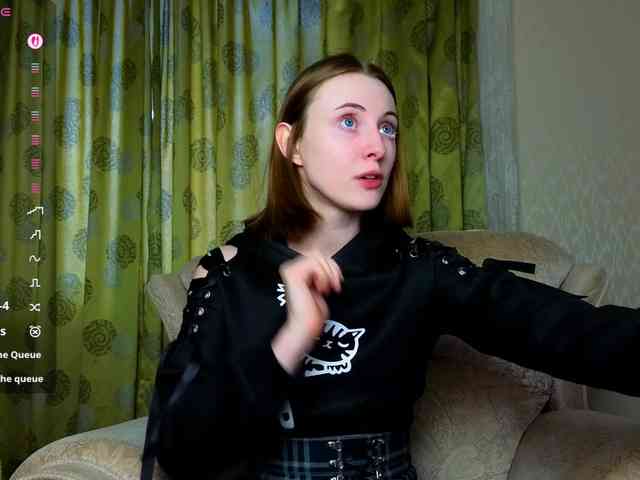 Adelina-Cowell webcam