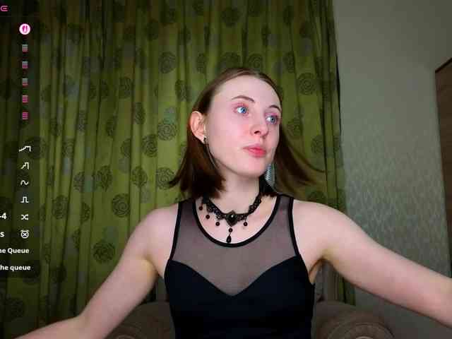 Adelina-Cowell webcam