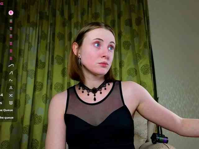 Adelina-Cowell webcam