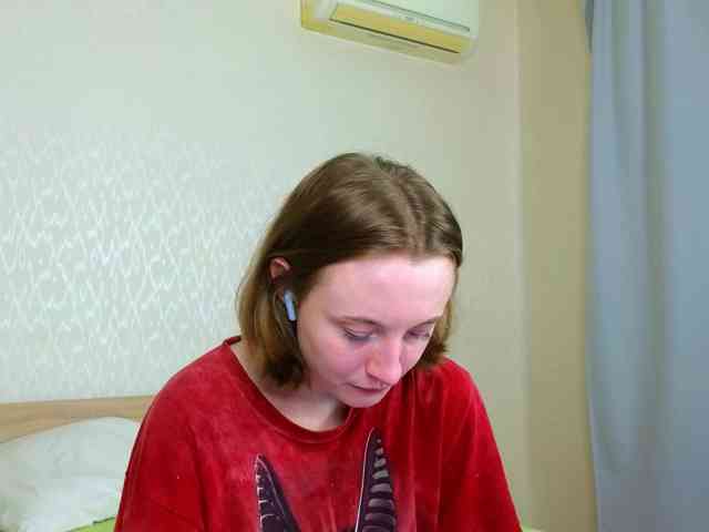 Adelina-Cowell webcam