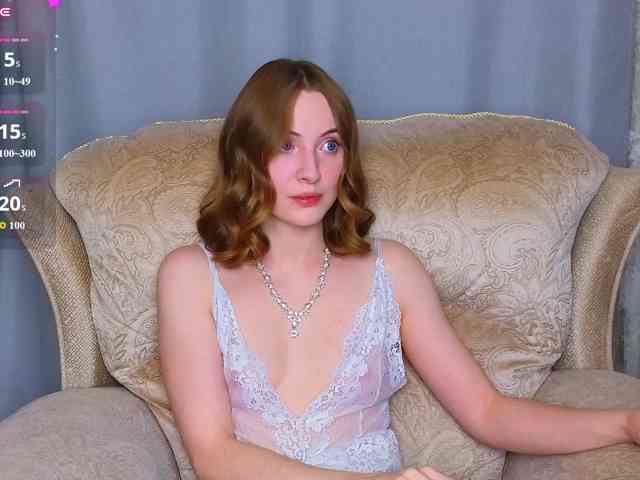 Adelina-Cowell webcam