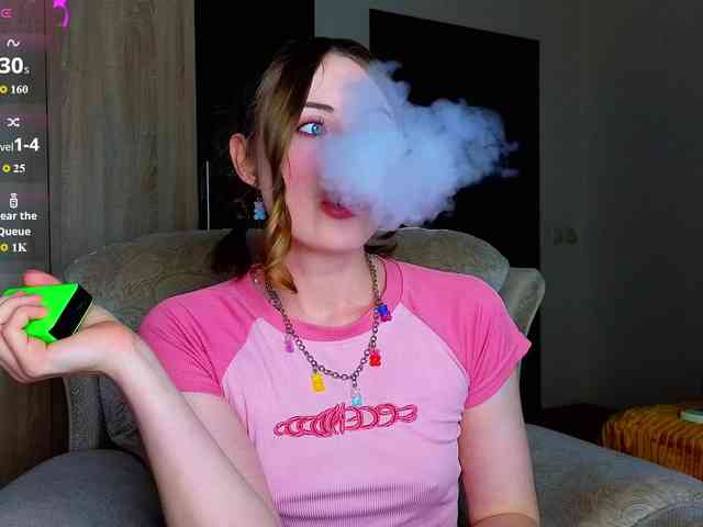 Adelina-Cowell webcam