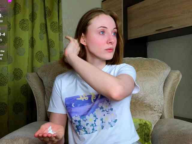 Adelina-Cowell webcam