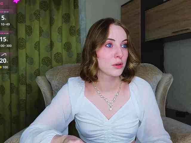 Adelina-Cowell webcam