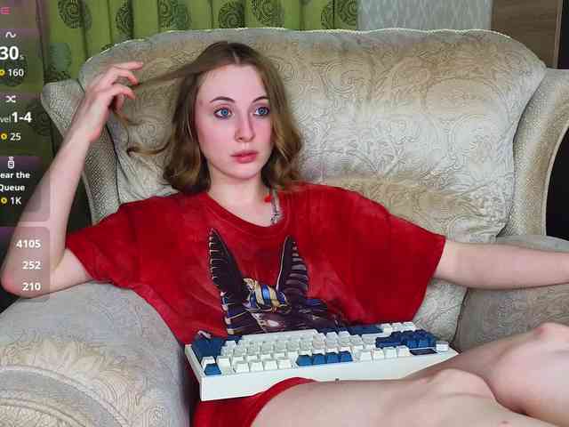 Adelina-Cowell webcam