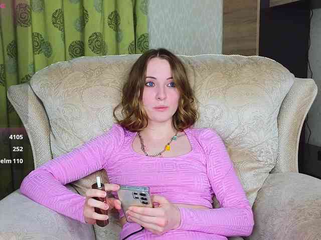 Adelina-Cowell webcam