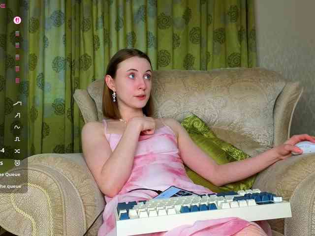 Adelina-Cowell webcam