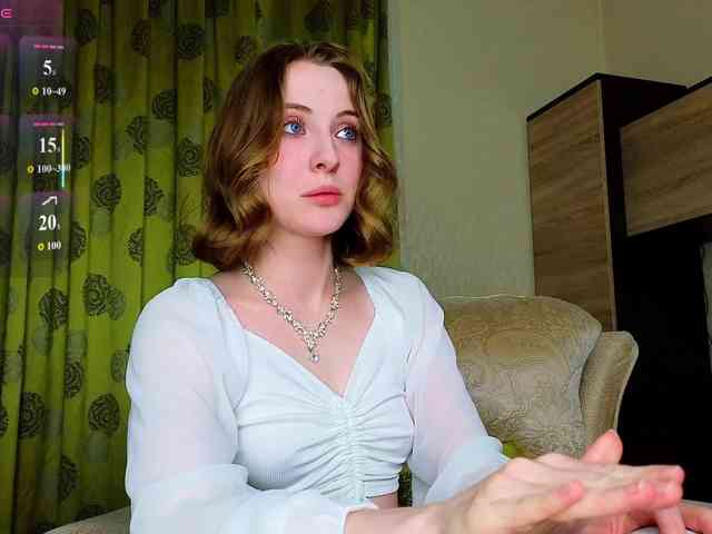 Adelina-Cowell webcam
