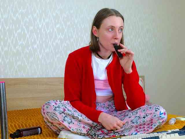 Adelina-Cowell webcam