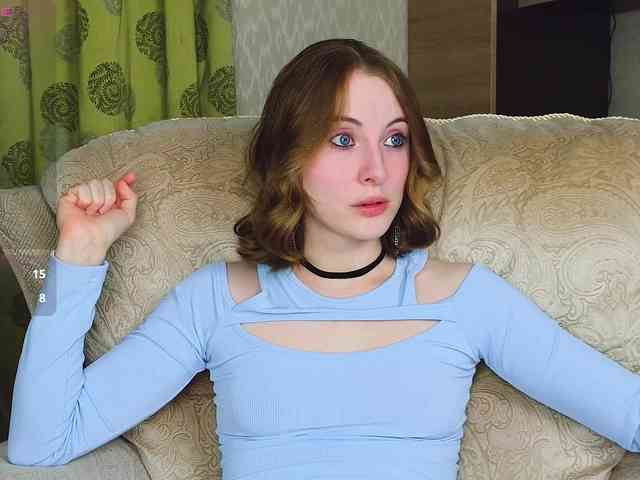 Adelina-Cowell webcam