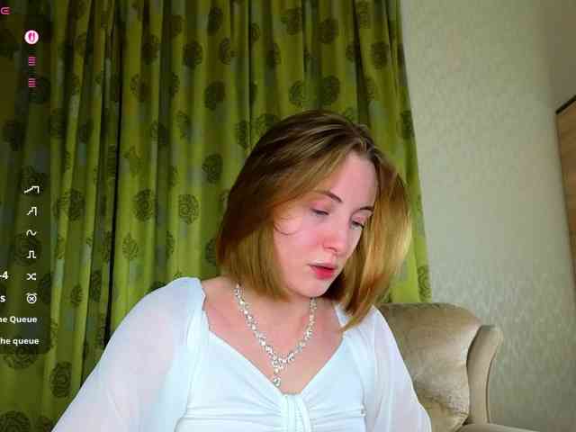 Adelina-Cowell webcam