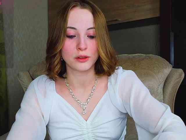 Adelina-Cowell webcam