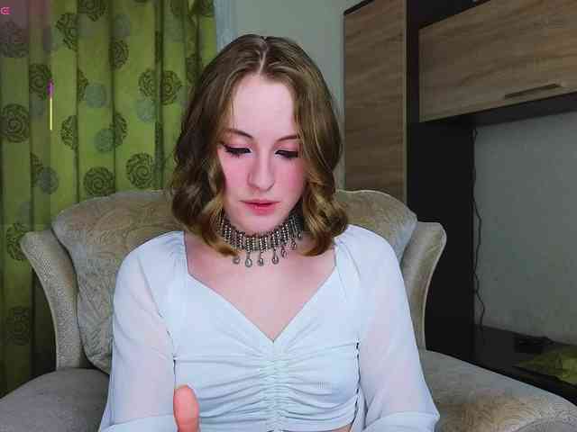 Adelina-Cowell - Girl 