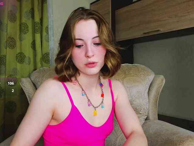 Adelina-Cowell webcam
