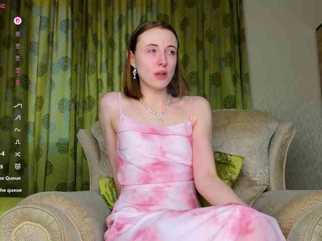 Adelina-Cowell webcam