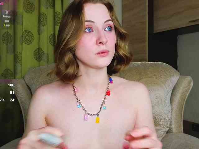 Adelina-Cowell webcam