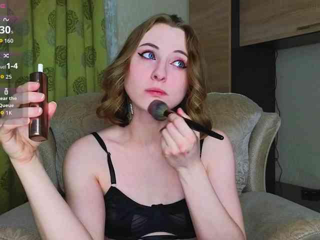 Adelina-Cowell webcam