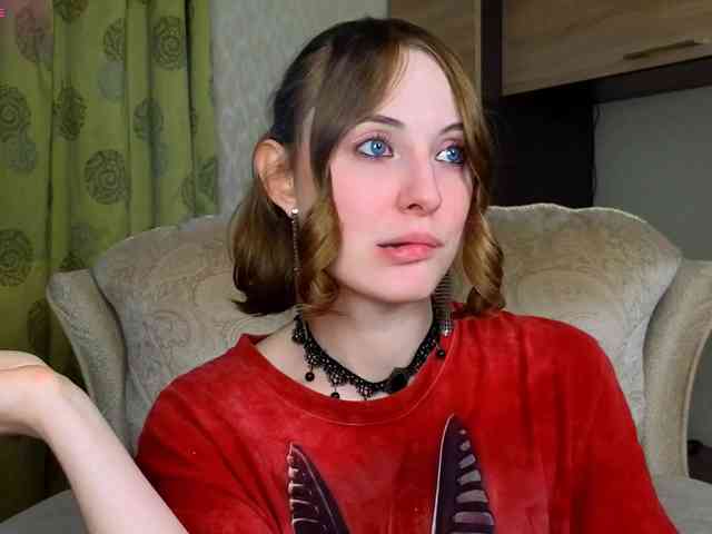 Adelina-Cowell webcam
