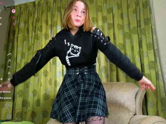 Adelina-Cowell webcam