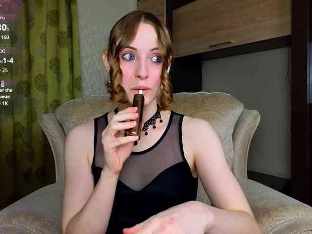 Adelina-Cowell webcam