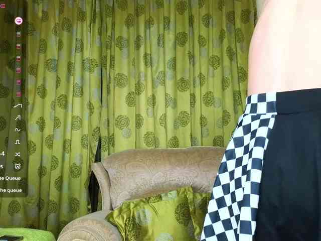 Adelina-Cowell webcam