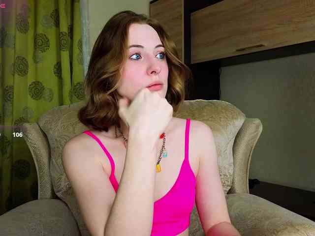 Adelina-Cowell webcam