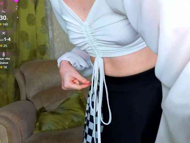 Adelina-Cowell webcam
