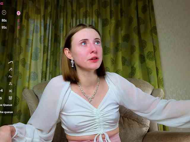 Modella: Adelina-Cowell