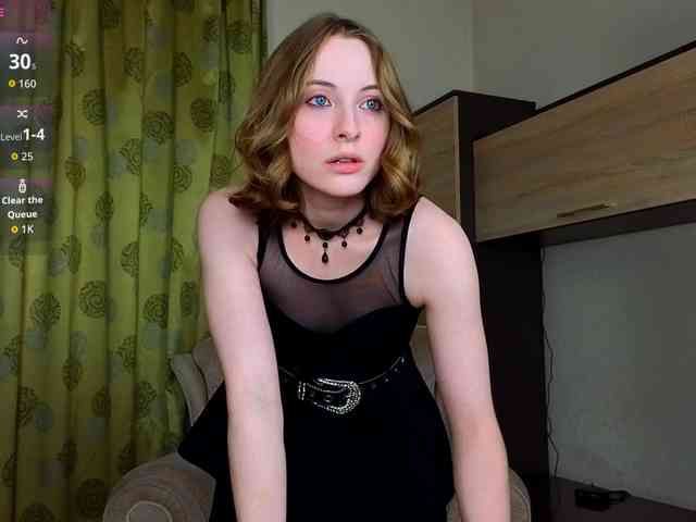 Adelina-Cowell webcam