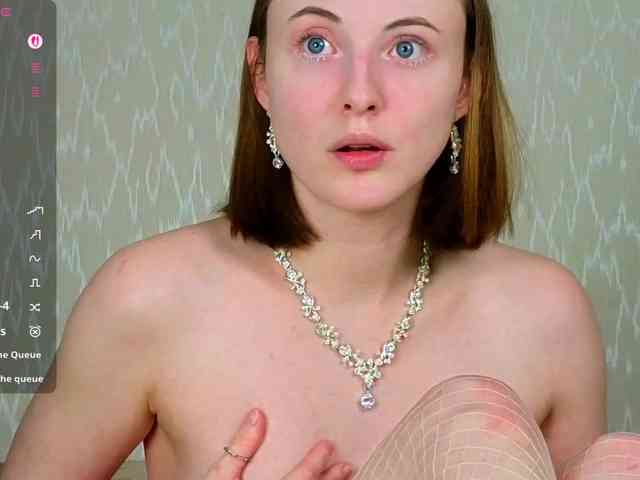 Adelina-Cowell webcam