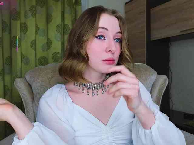 Adelina-Cowell webcam
